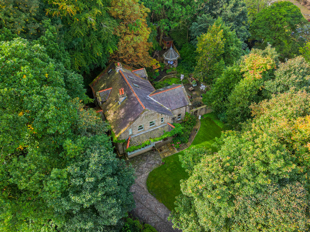 Images for Thongsbridge, Holmfirth