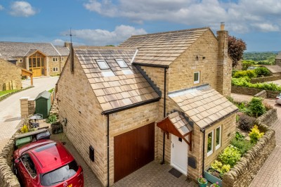 Manor Drive, Farnley Tyas, Huddersfield